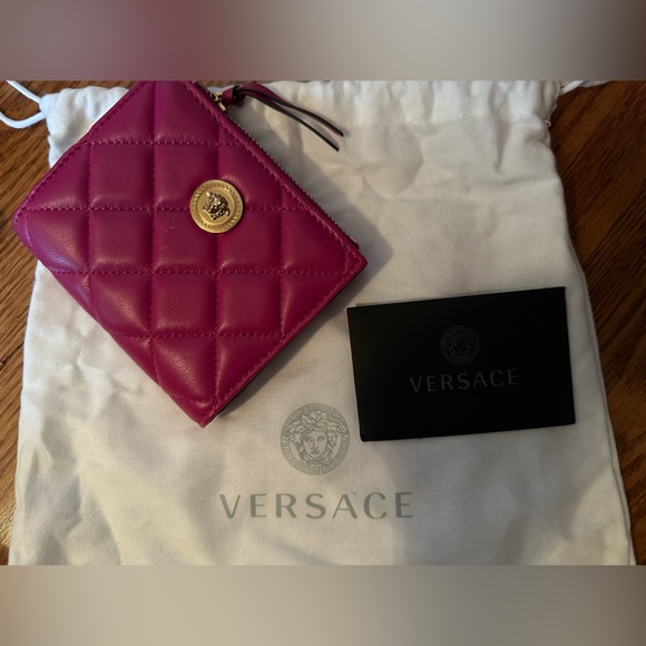 Versace Pink quilted card case compact wallet NEW (AUTHENTIC) - Picture 9 of 10